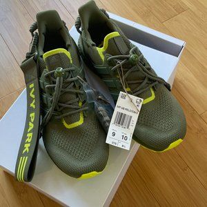 Unisex Ultra Boost Peloton x Ivy Park Size: 9